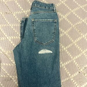 • medium washed ripped boyfriend jeans